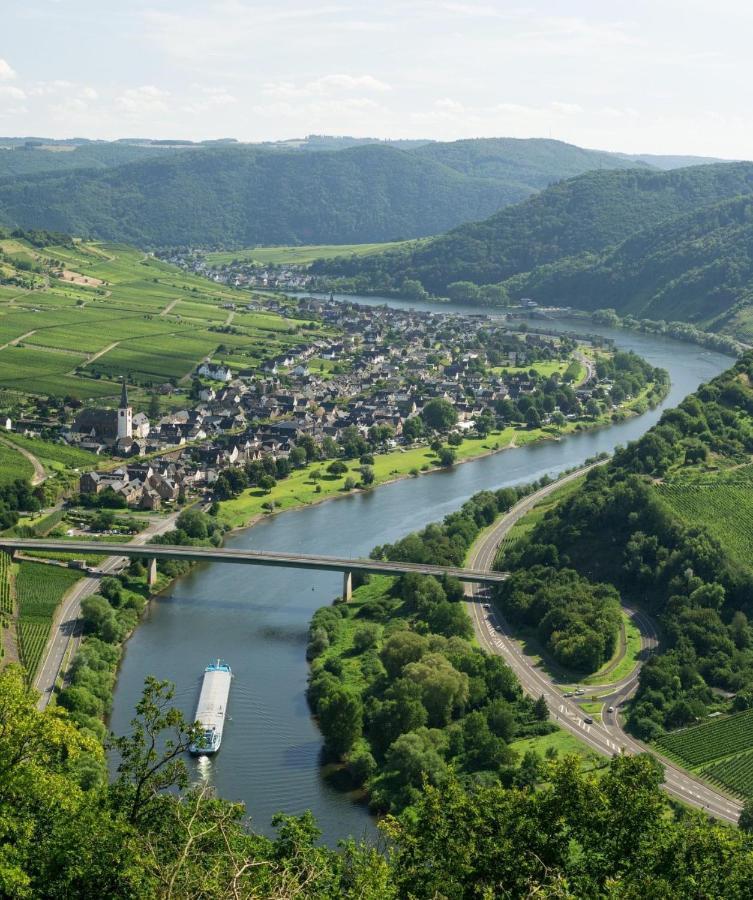 Mosel-goetterlay * Bruttig-Fankel
